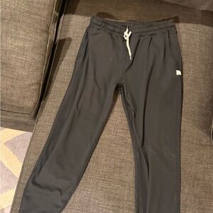 Vuori Black Jogger Size Womens small